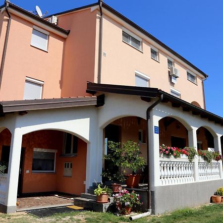 ميدولين Villa Vera المظهر الخارجي الصورة